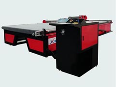制作汽車(chē)腳墊設(shè)備多少錢(qián)？